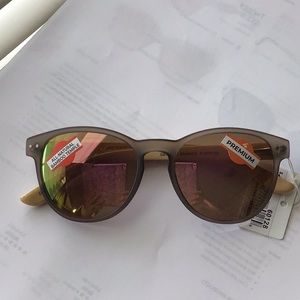 Women’s lightweight mirrored lenses bamboo temple sunglasses 60128
